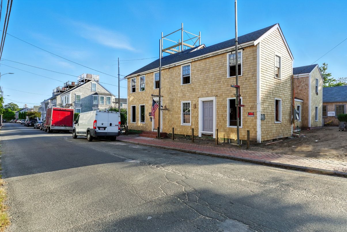 Detached Garage, Exterior, Facade, Brick Facade, Cape Cod