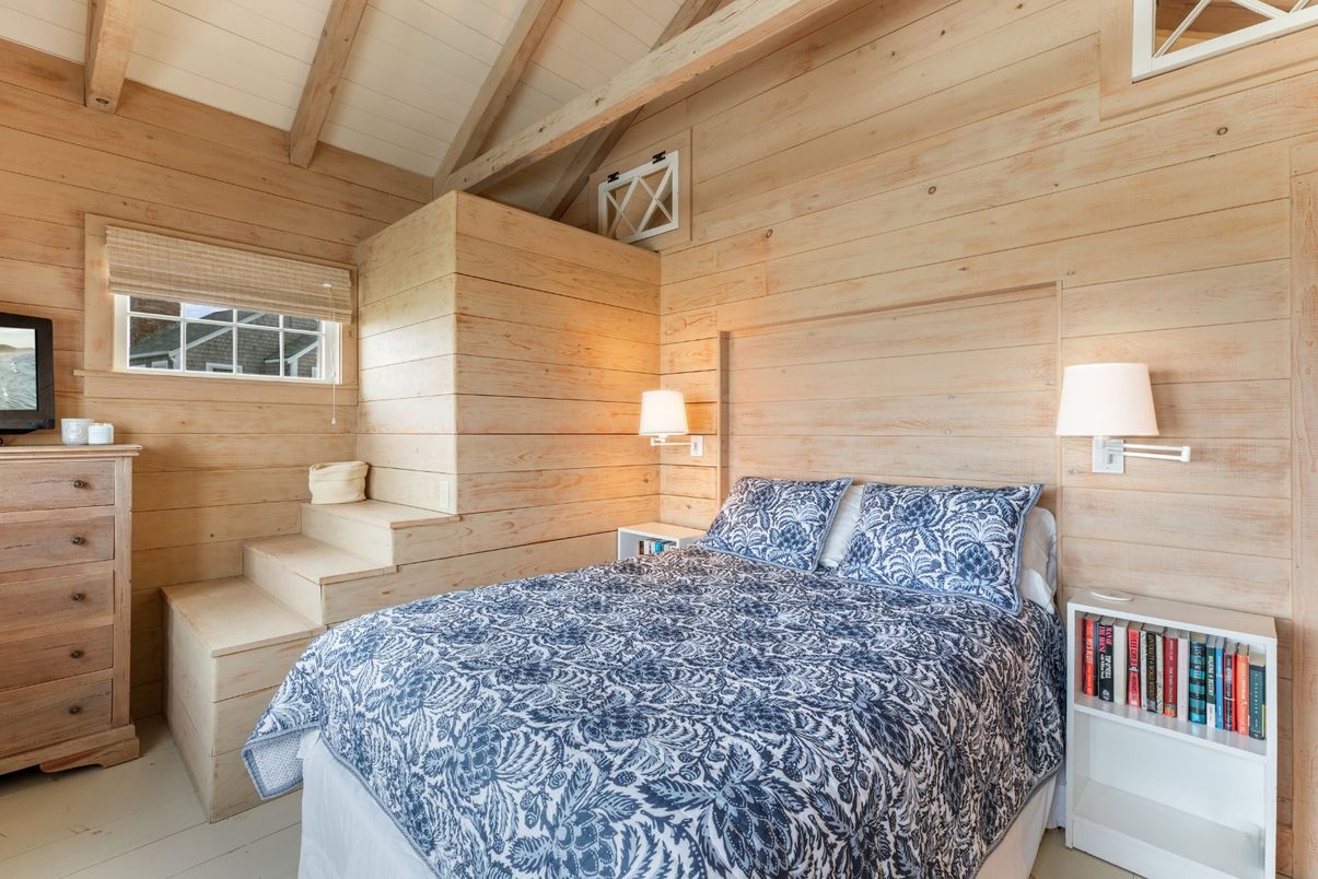 Bedroom, Interior, Wooden Beams, Wooden Walls