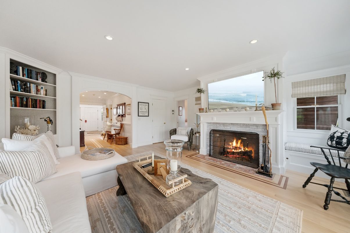 Fireplace, Interior, Living room, Recessed Lighting, Water, Wood Texture Flooring