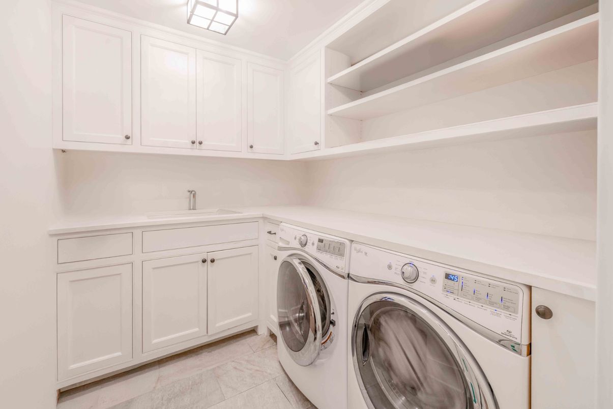 Interior, Washer
