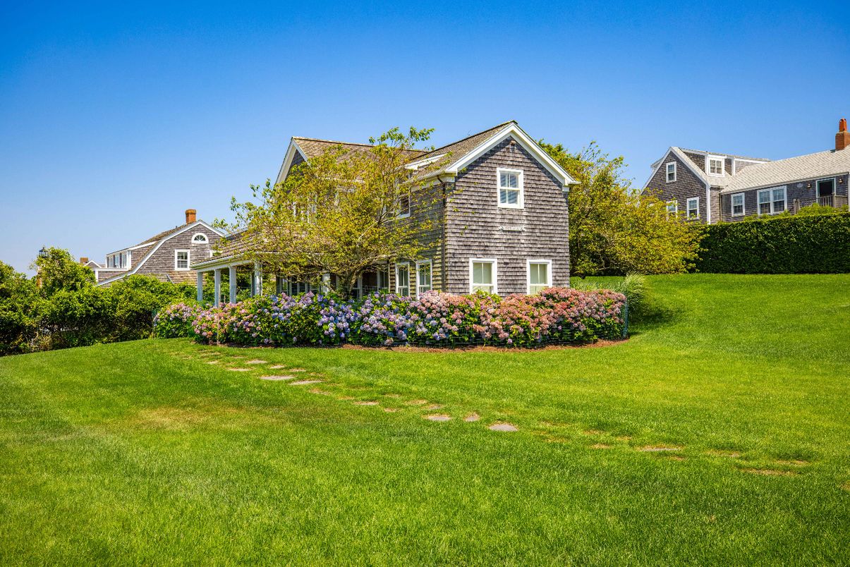 Backyard, Exterior, Facade, Brick Traditional