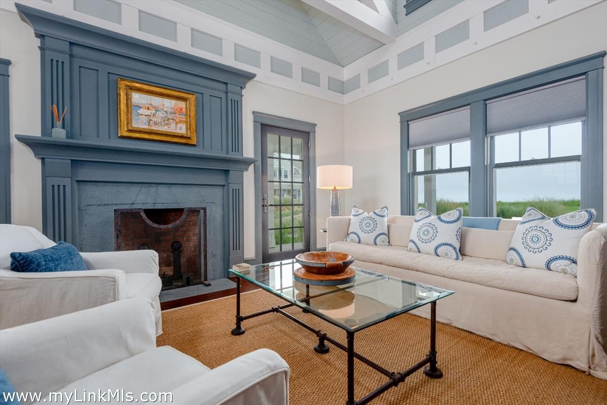 Fireplace, Interior, Living room