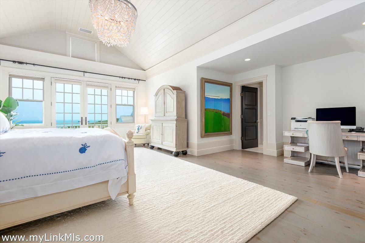 Bedroom, Chandelier, Home Office, Interior, Recessed Lighting, Water, Wood Texture Flooring