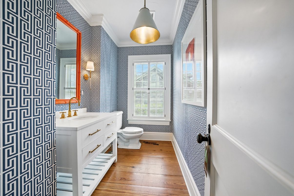 Bathroom, Interior, Pendant Lights, Wood Texture Flooring