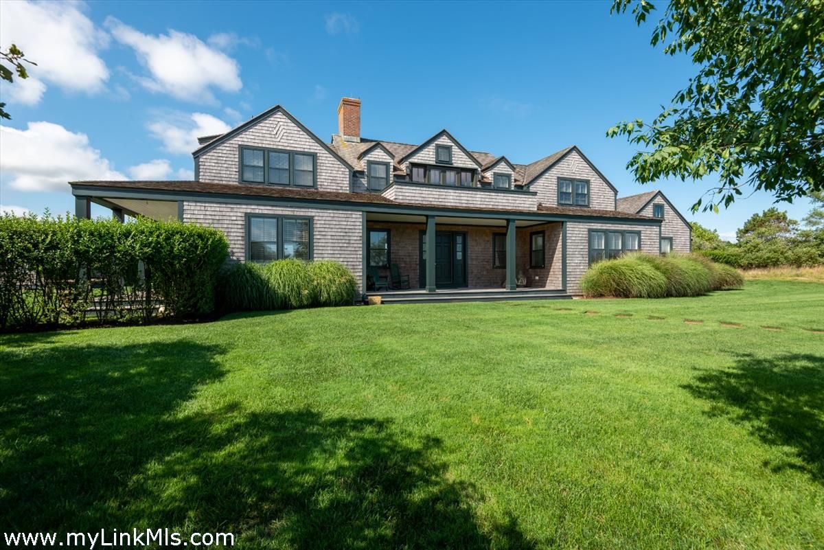 Backyard, Exterior, Facade, Brick Facade, Cape Cod