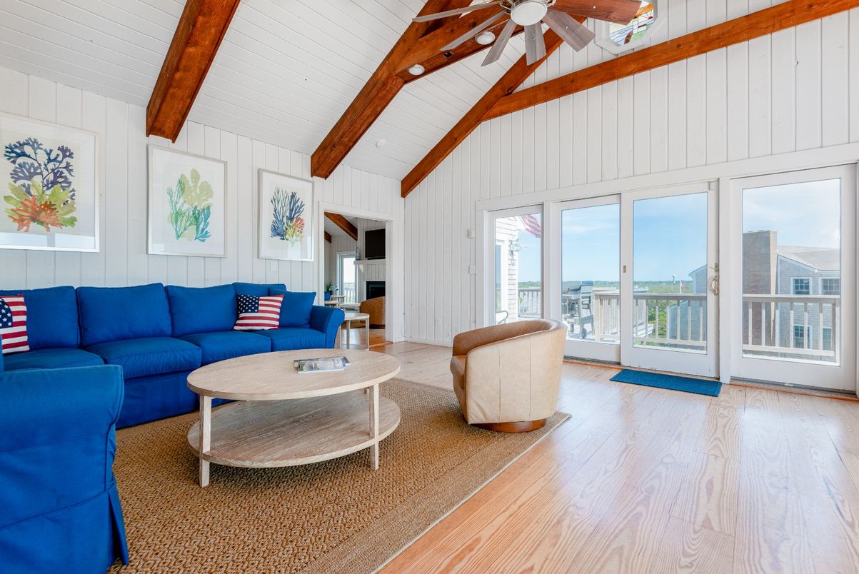 Interior, Living room, Water, Wooden Beams, Wood Texture Flooring