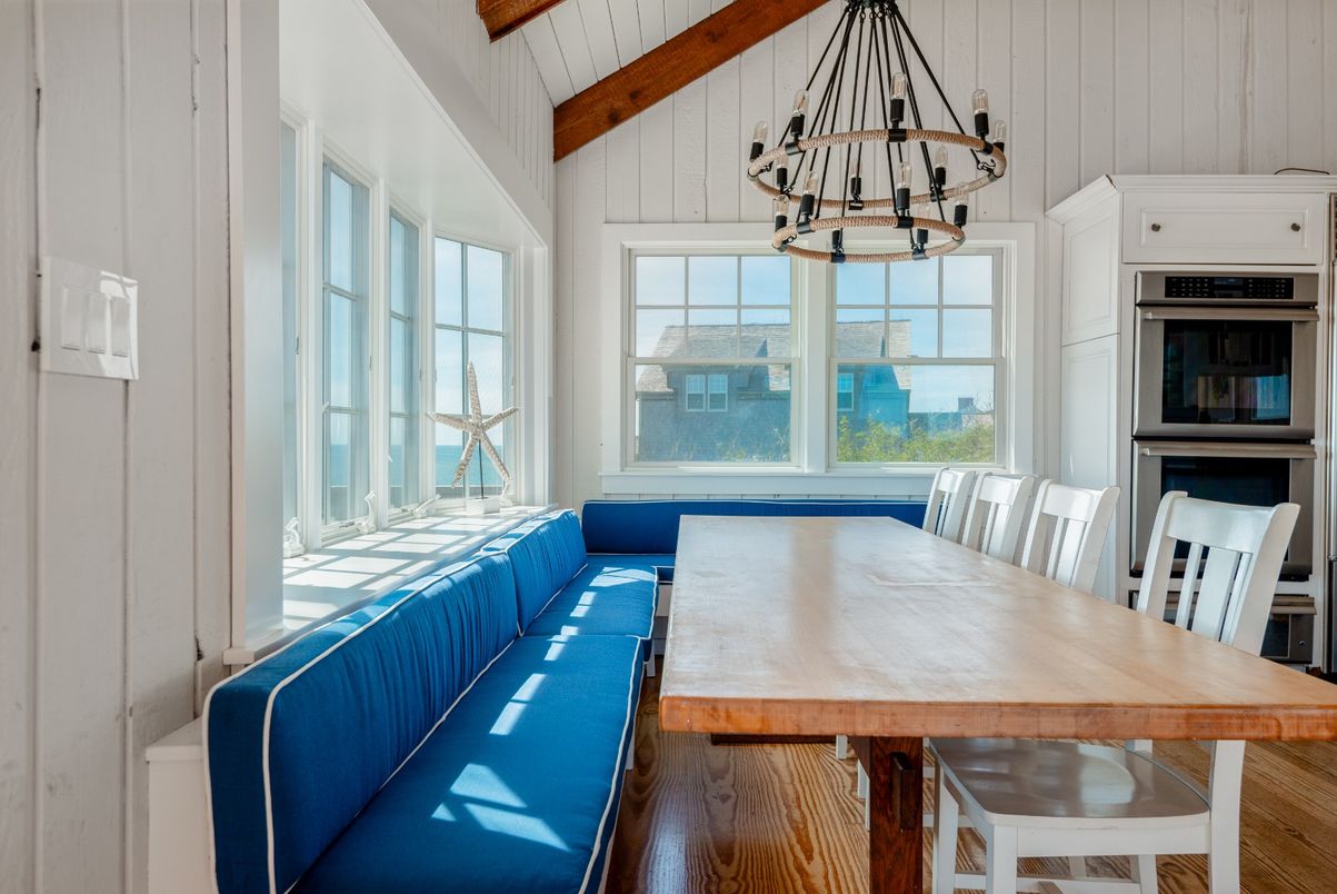 Dining room, Interior, Pendant Lights, Stainless Steel Appliances, Wooden Beams, Wood Texture Flooring