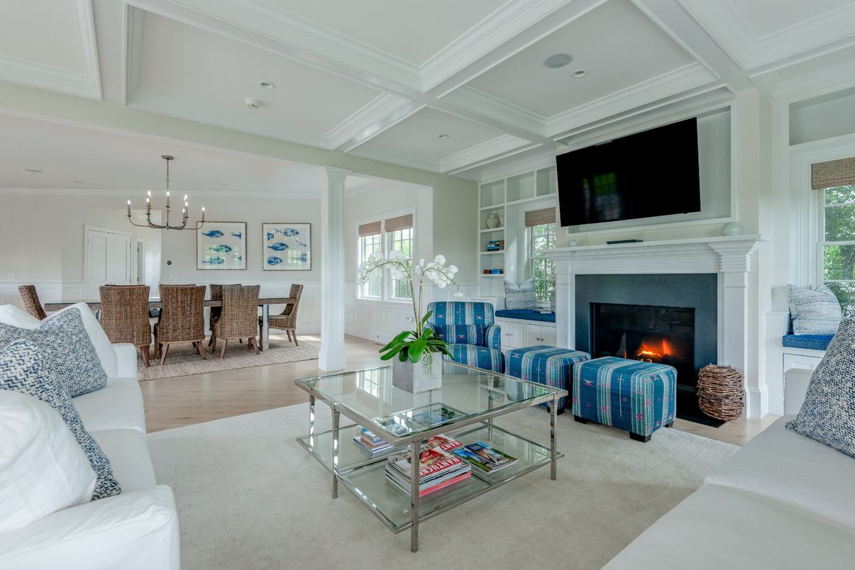 Chandelier, Dining room, Fireplace, Interior, Living room, Recessed Lighting, Wood Texture Flooring