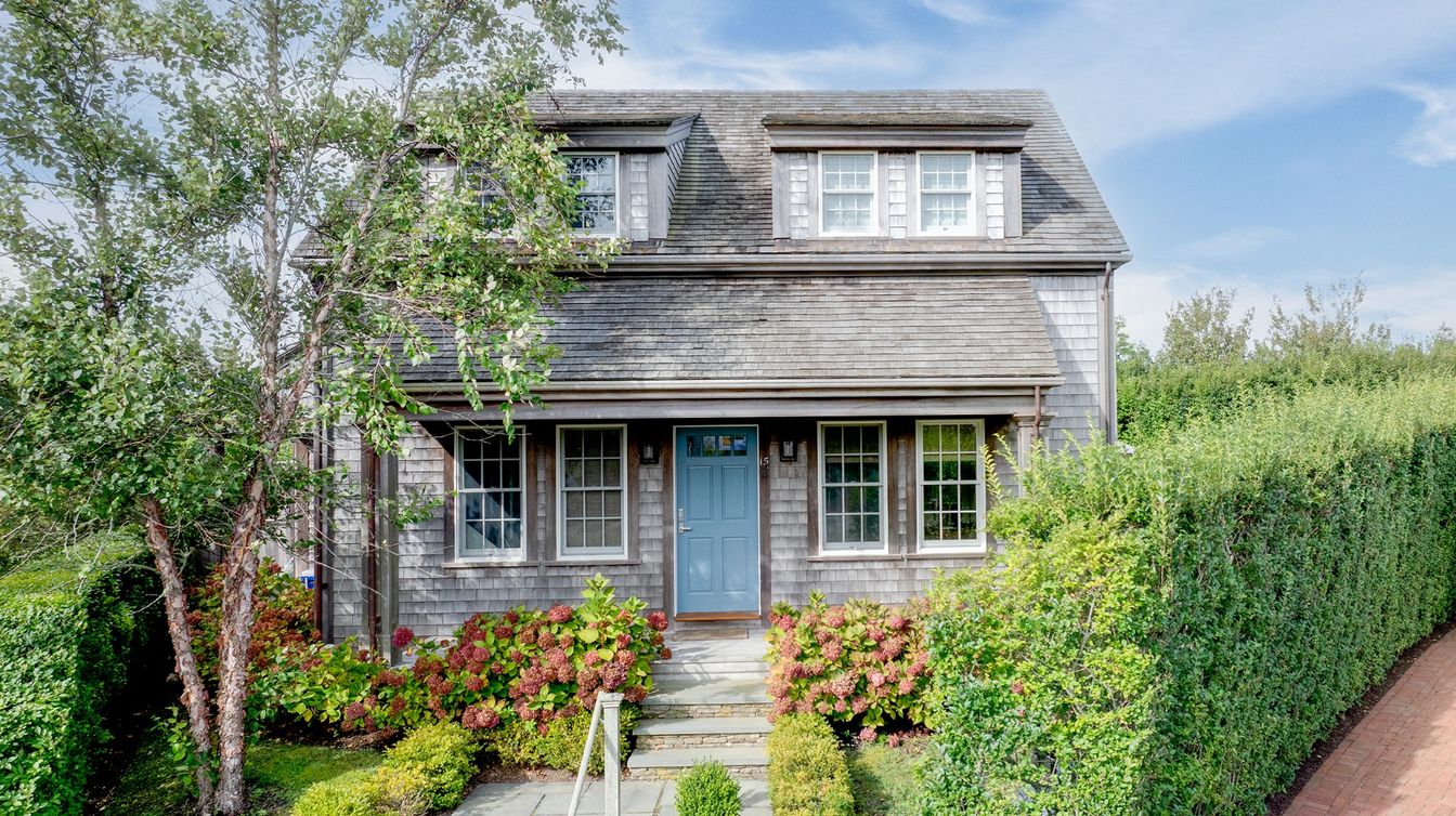 Exterior, Facade, Cape Cod