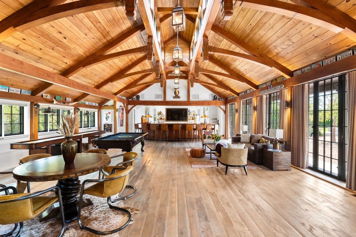 Billiard Table, Game Room, Interior, Living room, Pendant Lights, Wooden Beams, Wooden Ceilings, Wood Texture Flooring