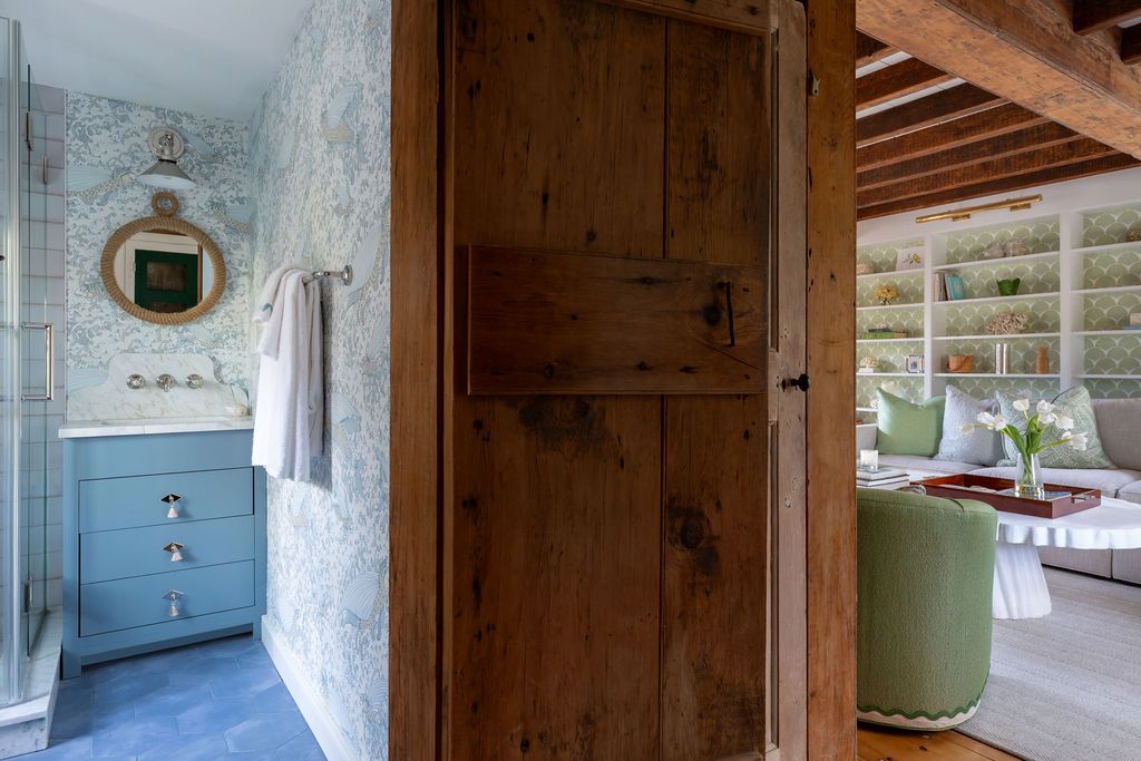 Interior, Wooden Beams