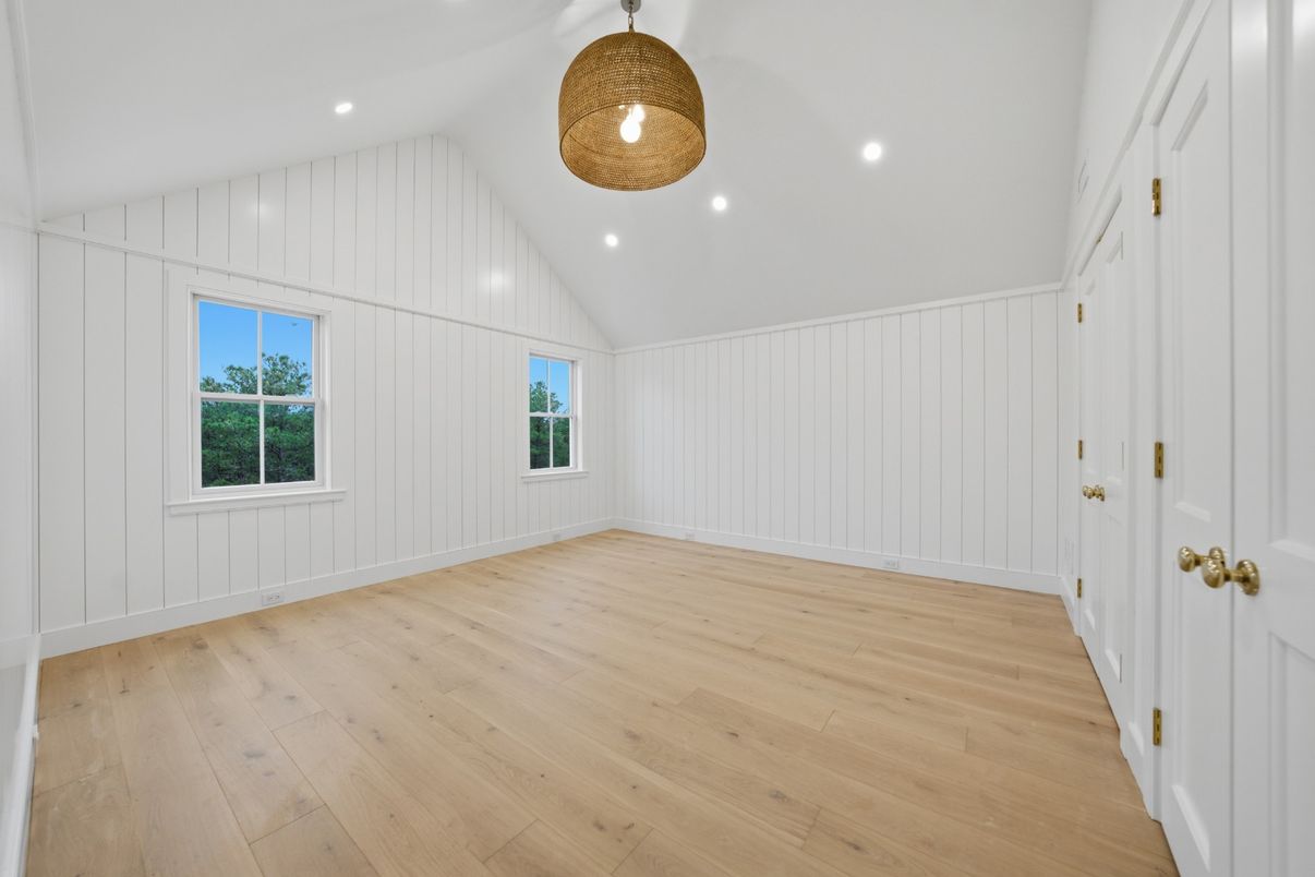 Empty room, Interior, Pendant Lights, Recessed Lighting, Wood Texture Flooring