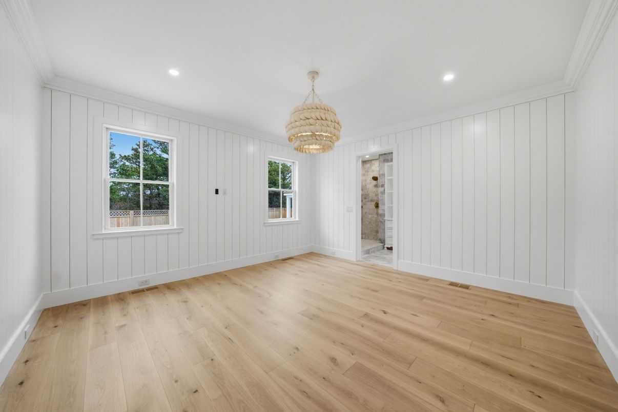 Chandelier, Empty room, Interior, Recessed Lighting, Wood Texture Flooring