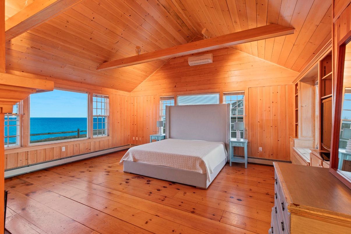 Bedroom, Interior, Water, Wooden Beams, Wooden Ceilings, Wood Texture Flooring, Wooden Walls