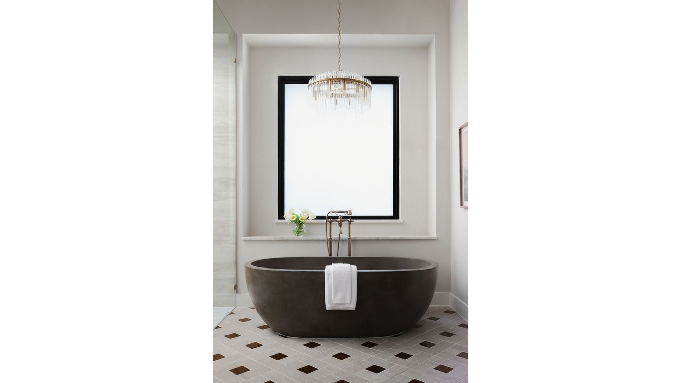 Bathroom, Free Standing Baths, Interior, Pendant Lights