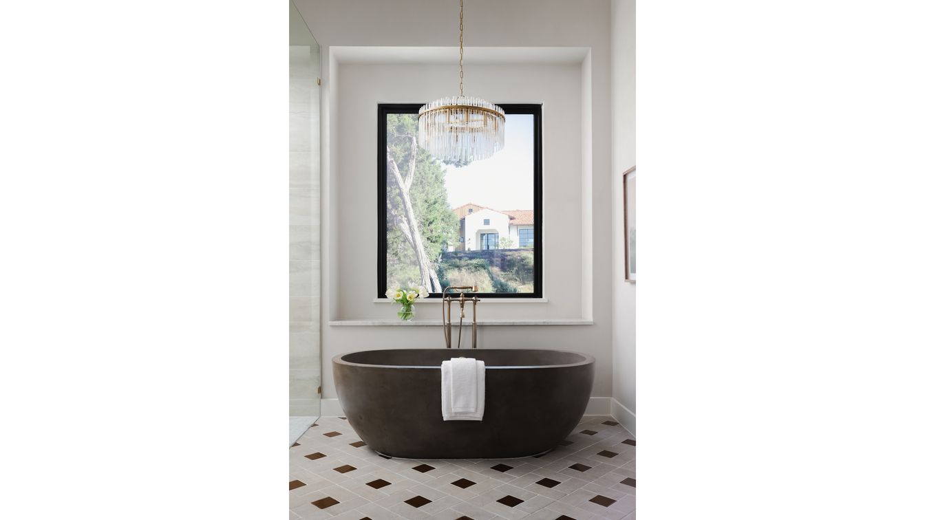 Bathroom, Free Standing Baths, Interior, Pendant Lights