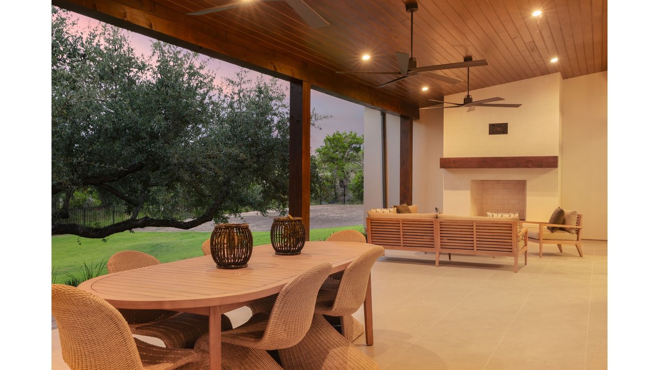 Exterior, Fireplace