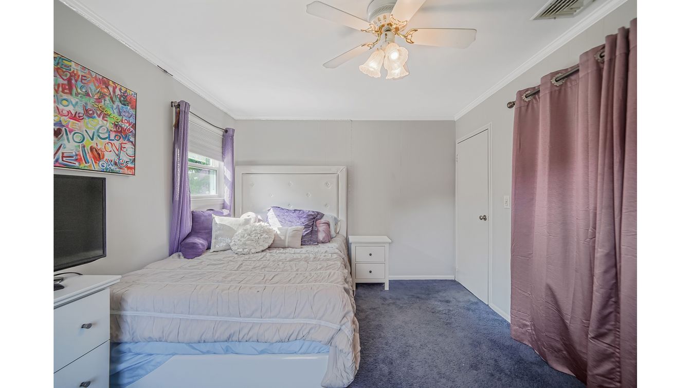 DE Listing image placeholder