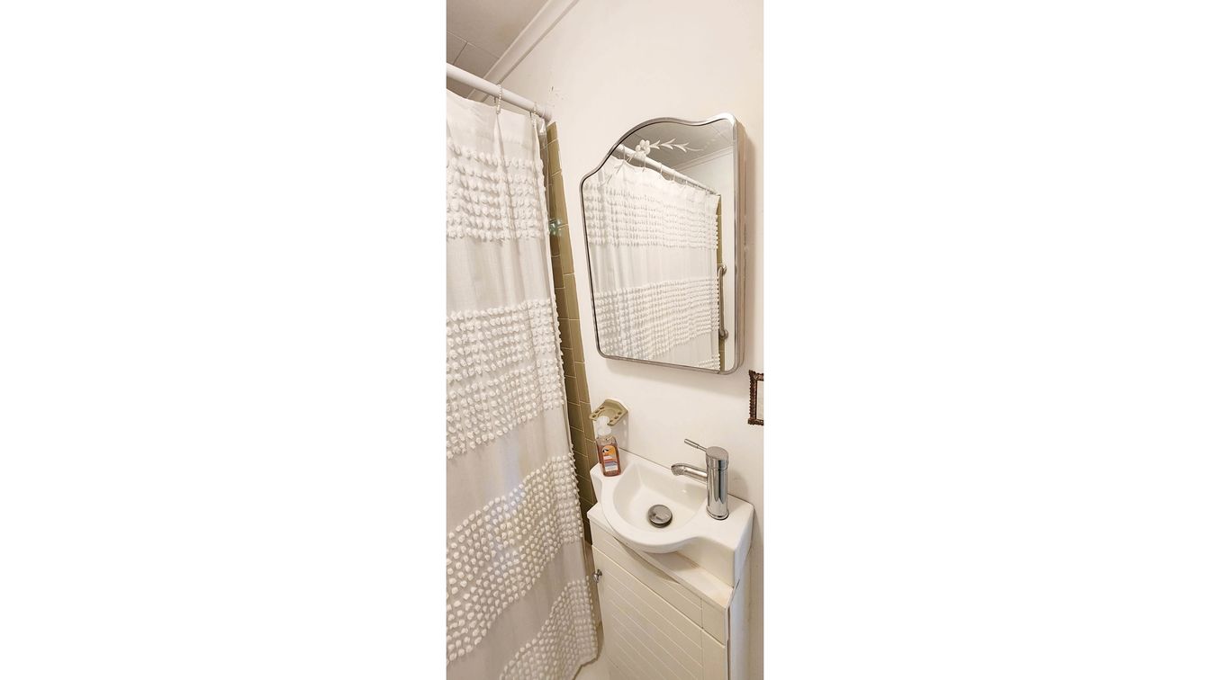 DE Listing image placeholder