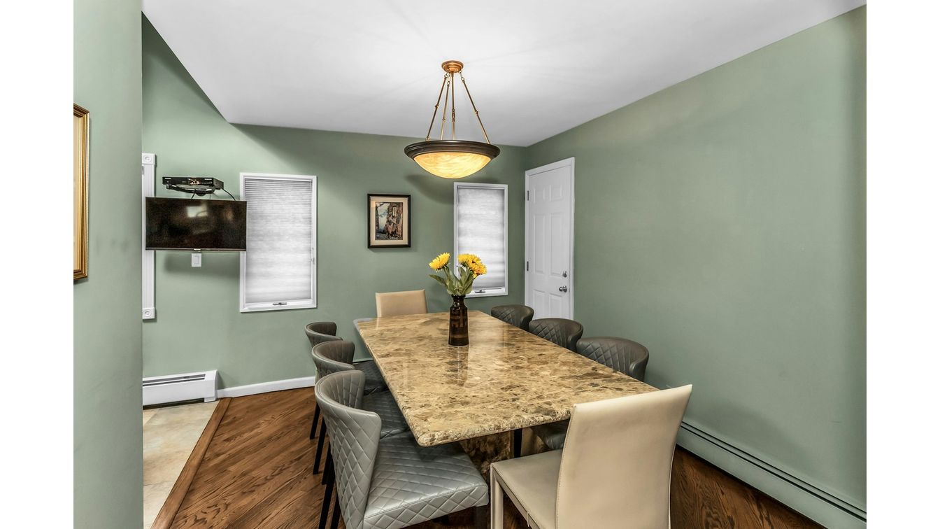 DE Listing image placeholder