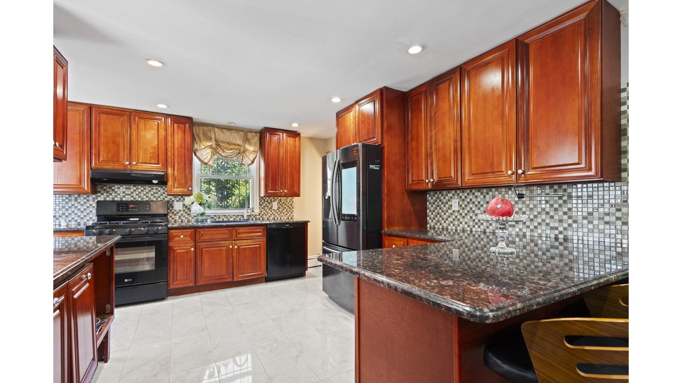 DE Listing image placeholder