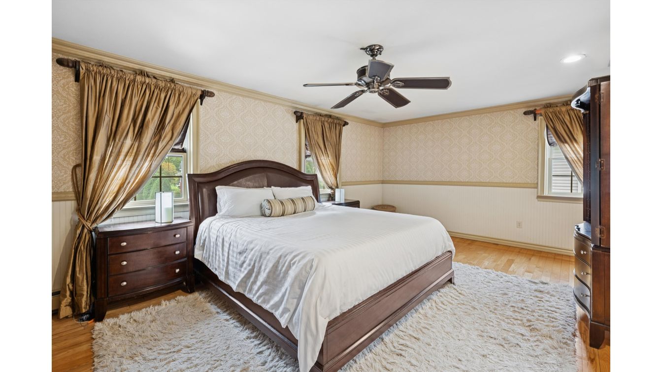 DE Listing image placeholder