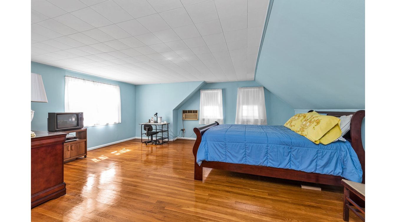 DE Listing image placeholder