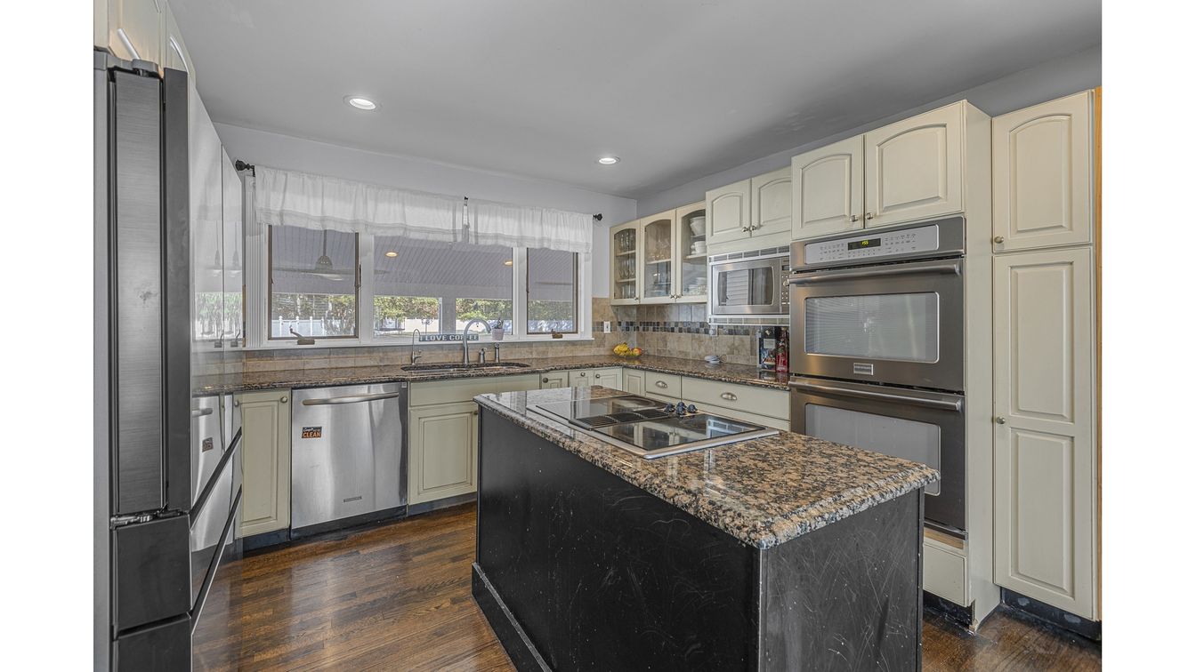 DE Listing image placeholder