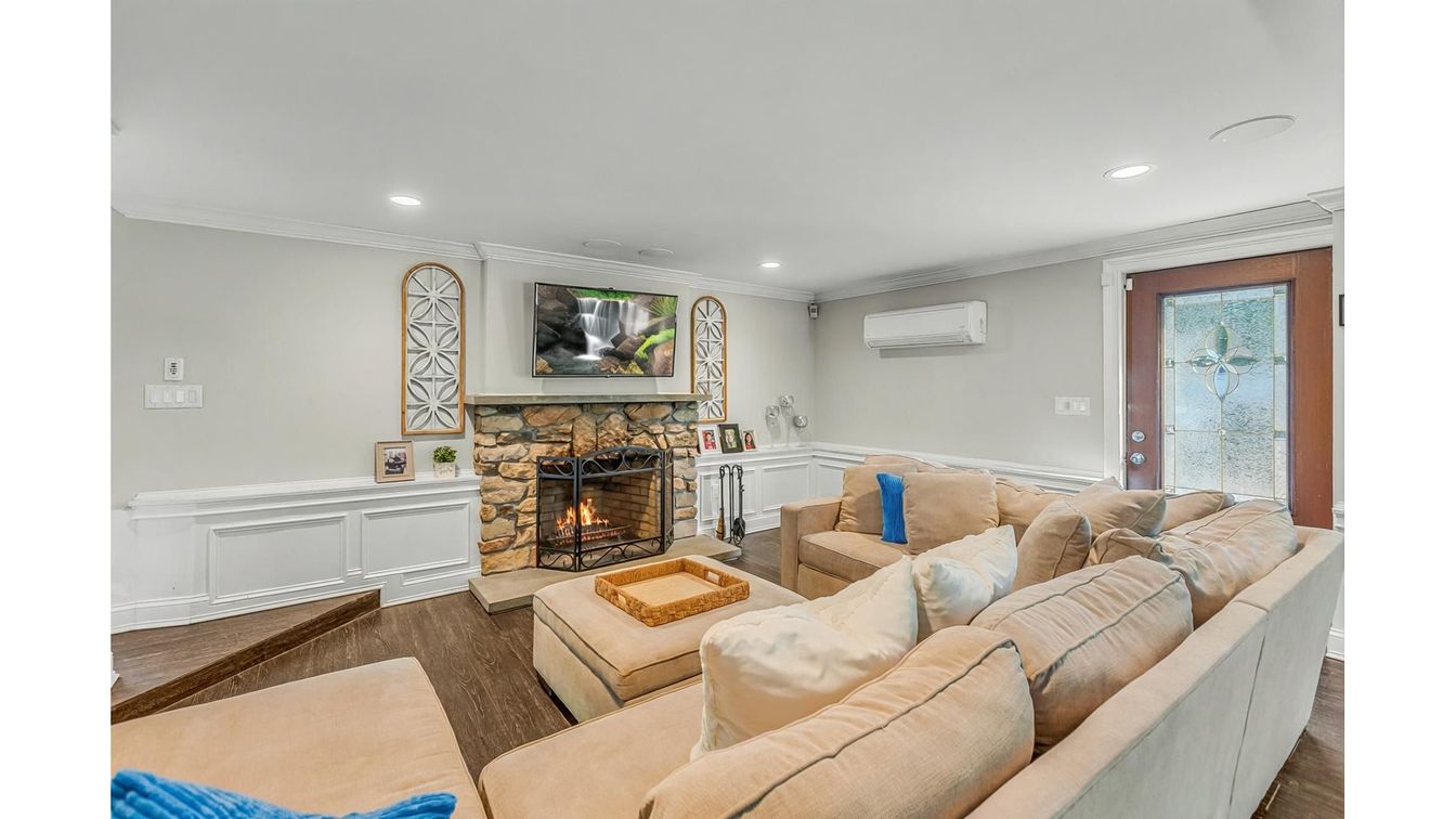 DE Listing image placeholder