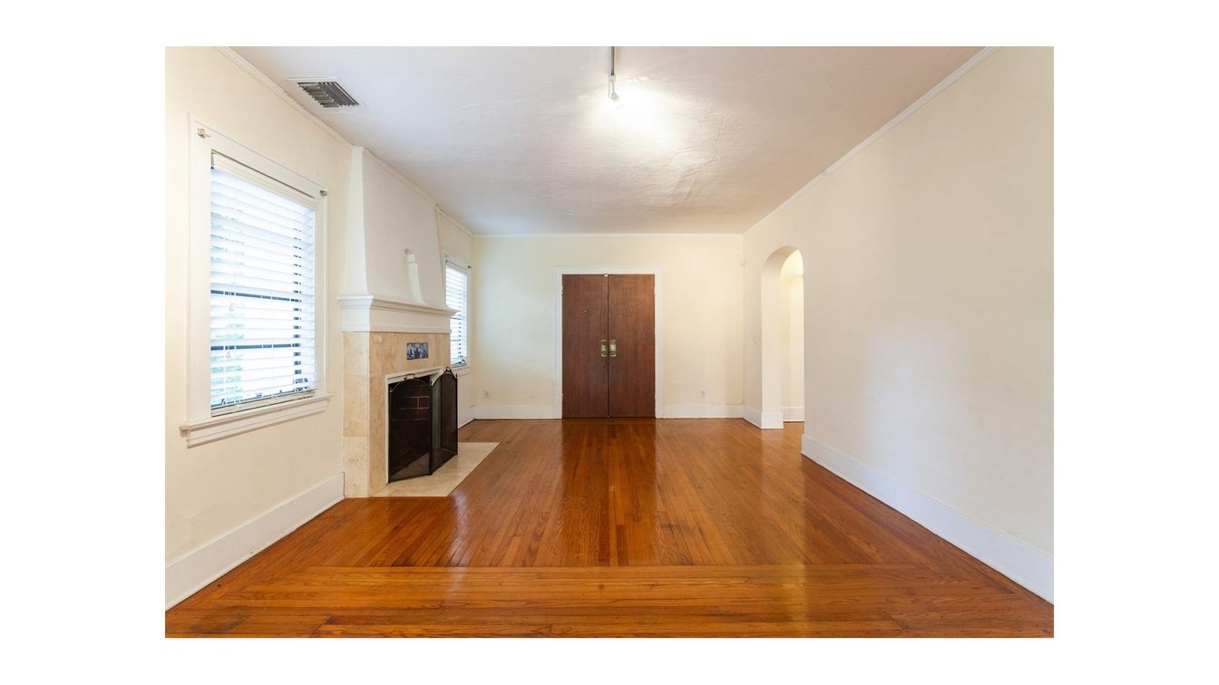DE Listing image placeholder