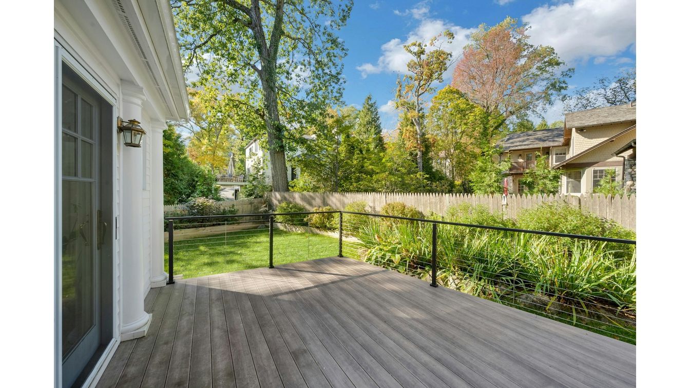 DE Listing image placeholder