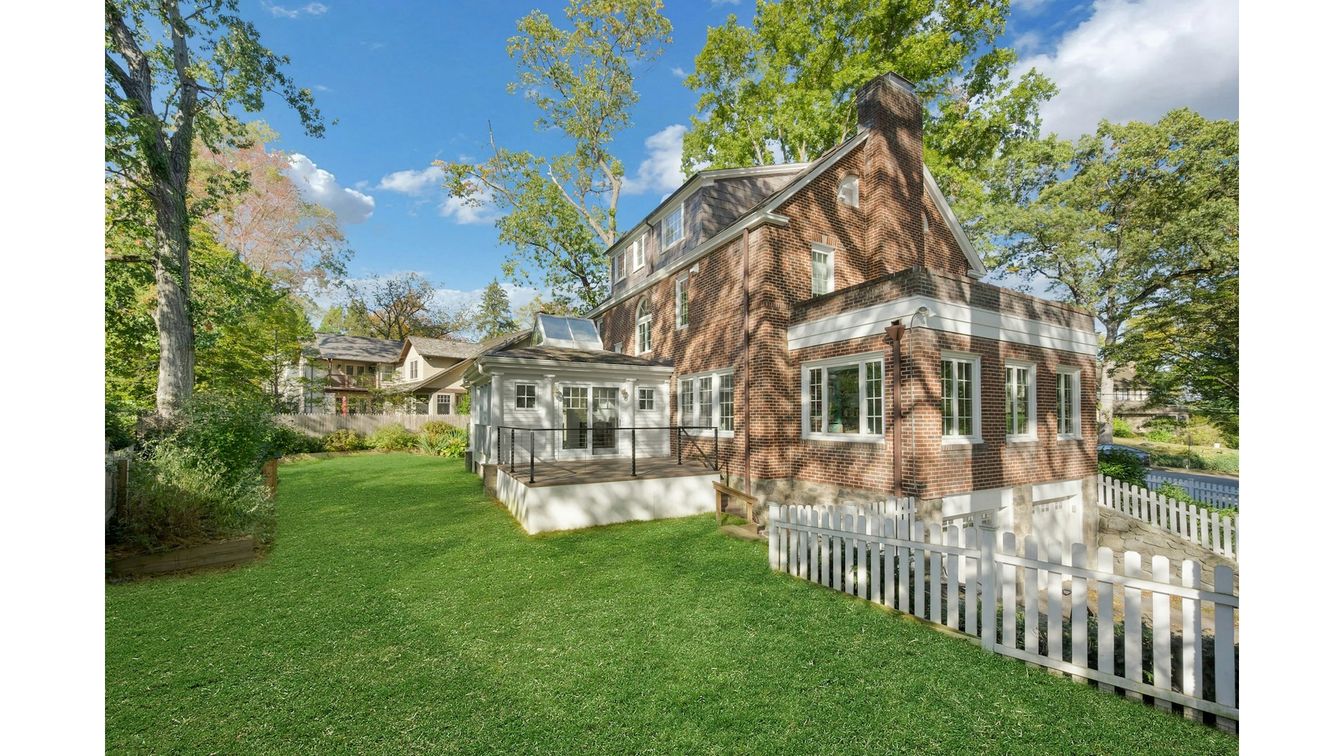 DE Listing image placeholder