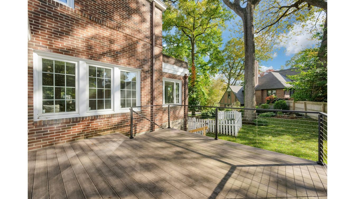 DE Listing image placeholder