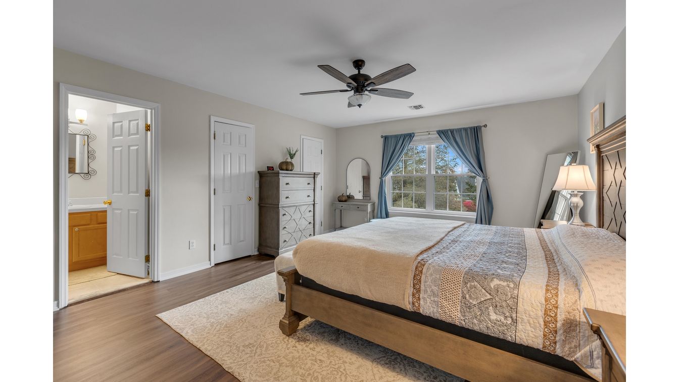 DE Listing image placeholder