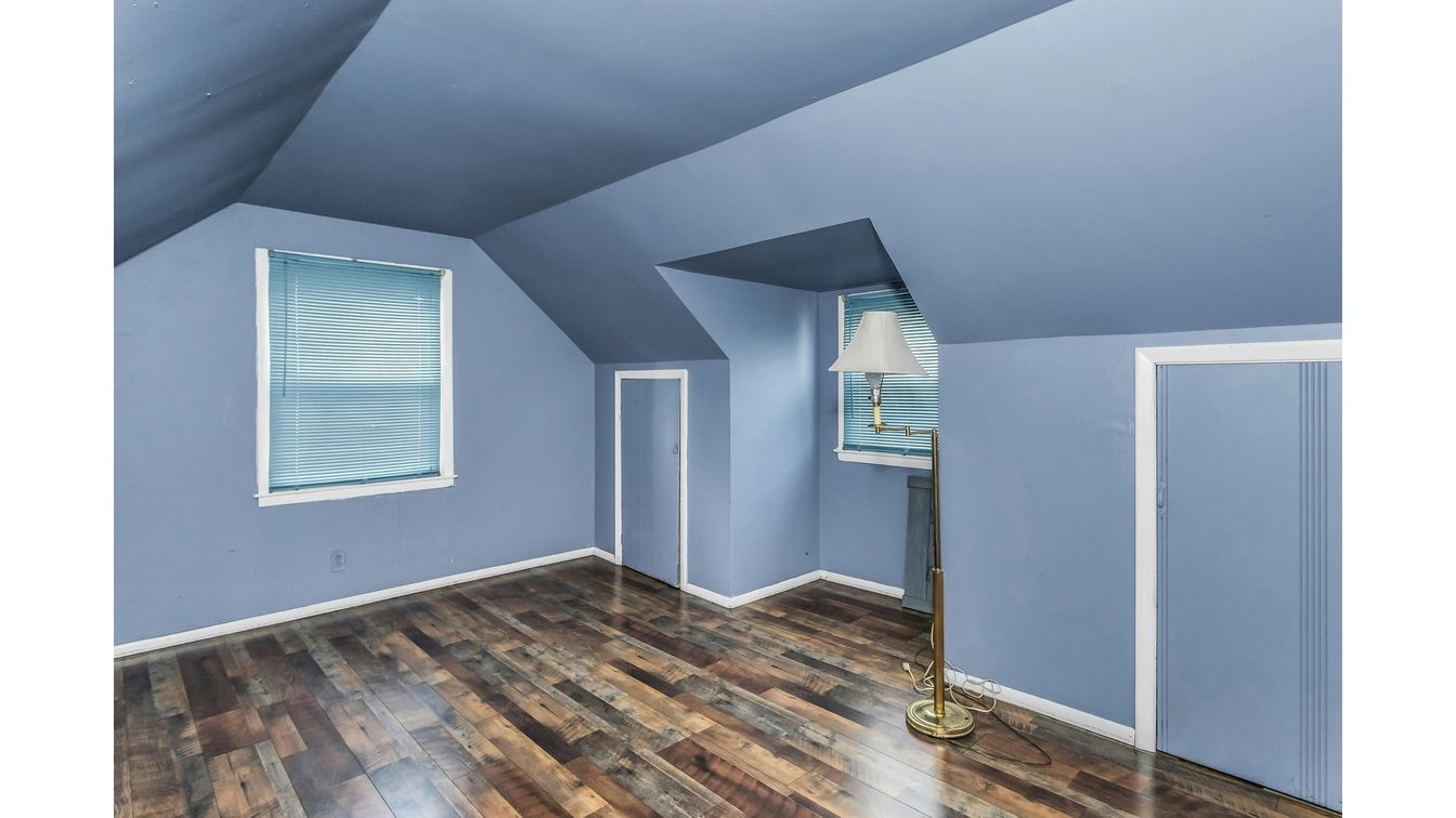 DE Listing image placeholder