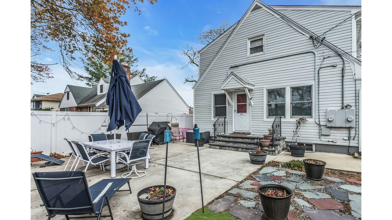 DE Listing image placeholder