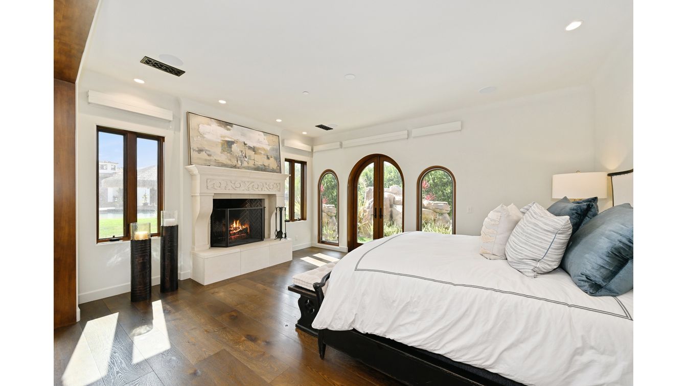 Bedroom, Fireplace, Interior, Recessed Lighting, Wood Texture Flooring
