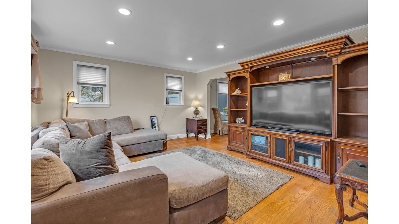 DE Listing image placeholder