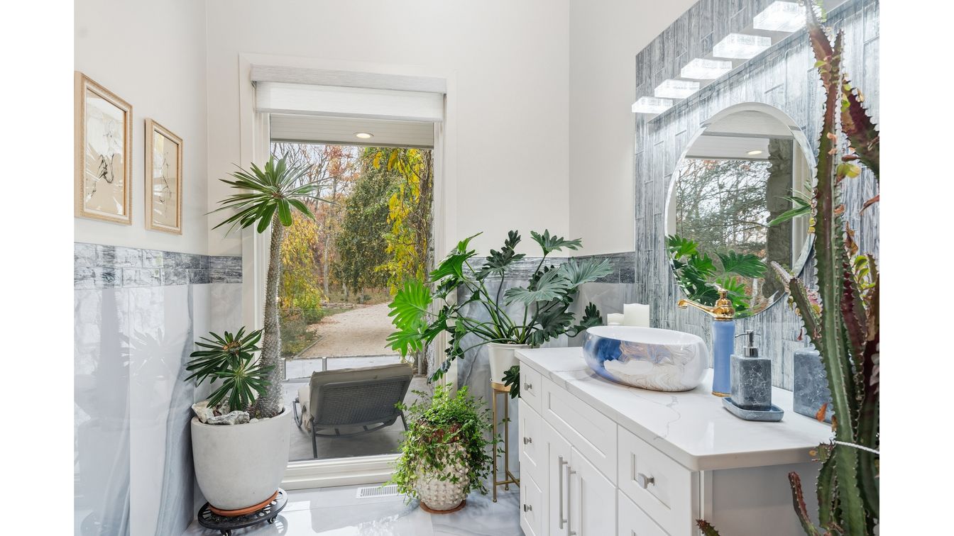 DE Listing image placeholder