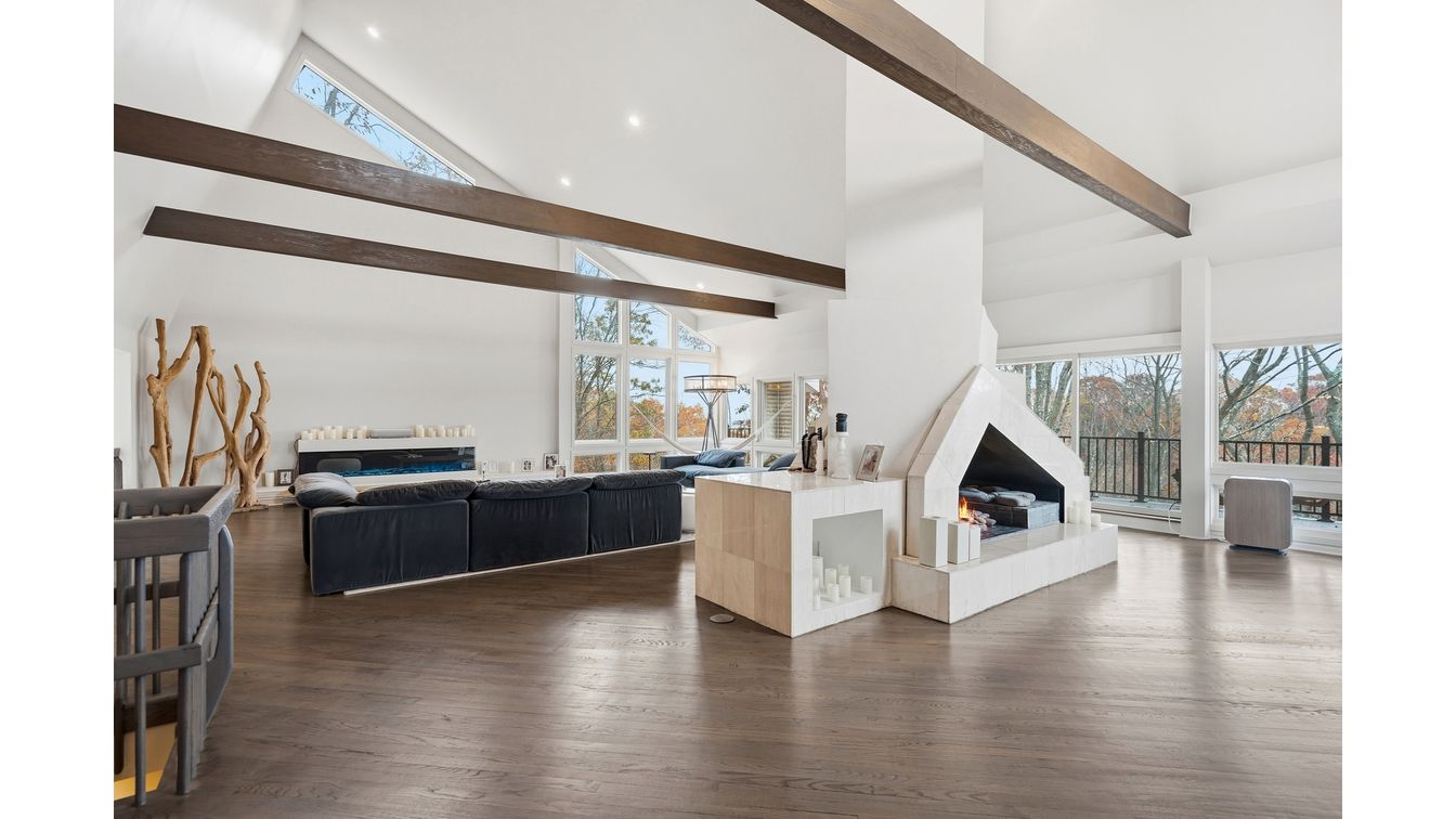 DE Listing image placeholder