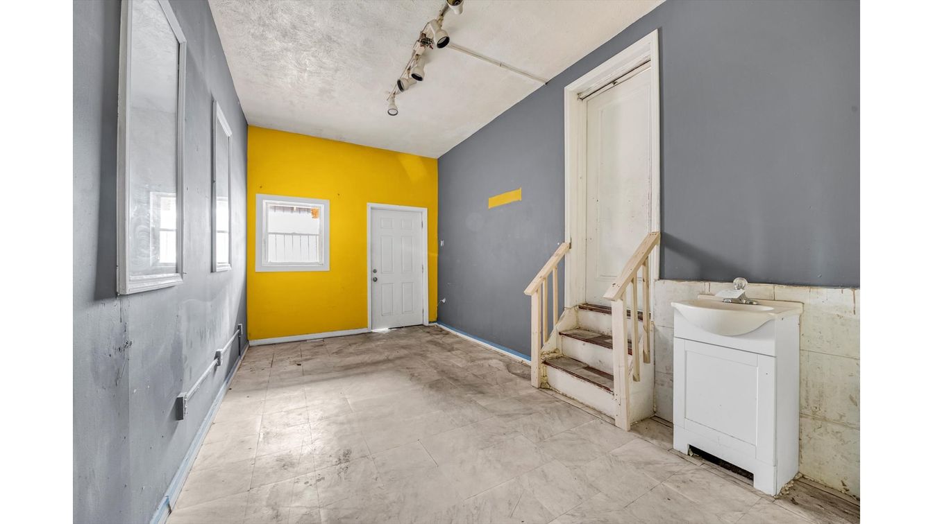 DE Listing image placeholder