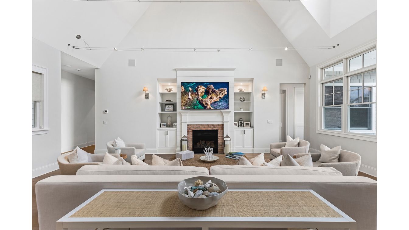 Fireplace, Interior, Living room, Recessed Lighting