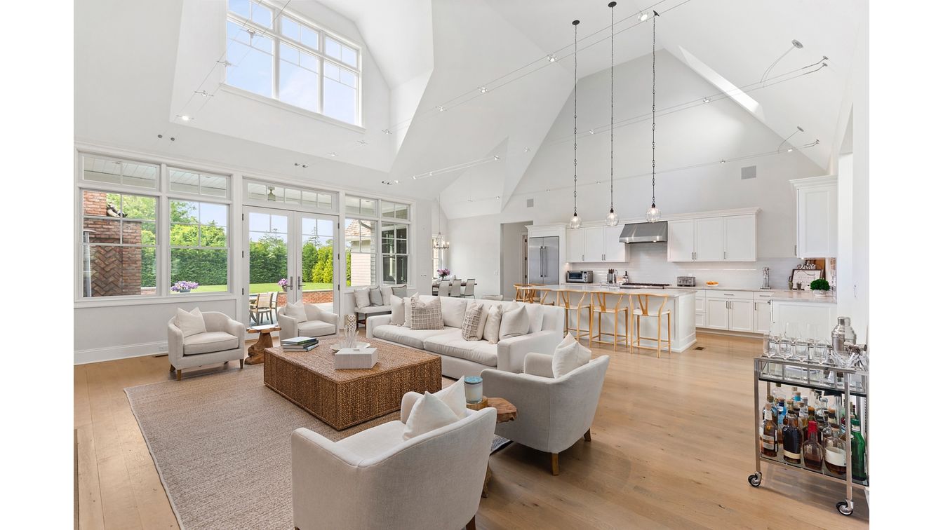 Interior, Kitchen, Living room, Pendant Lights, Recessed Lighting, Wood Texture Flooring