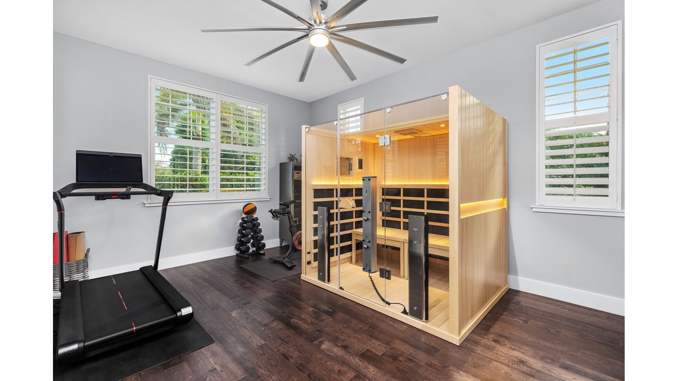 Fitness Equipment, Interior, Sauna Room