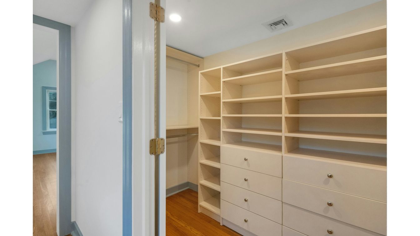 Interior, Recessed Lighting, Walk-in Closets, Wood Texture Flooring