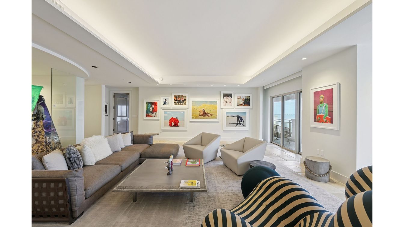 Interior, Living room, Recessed Lighting