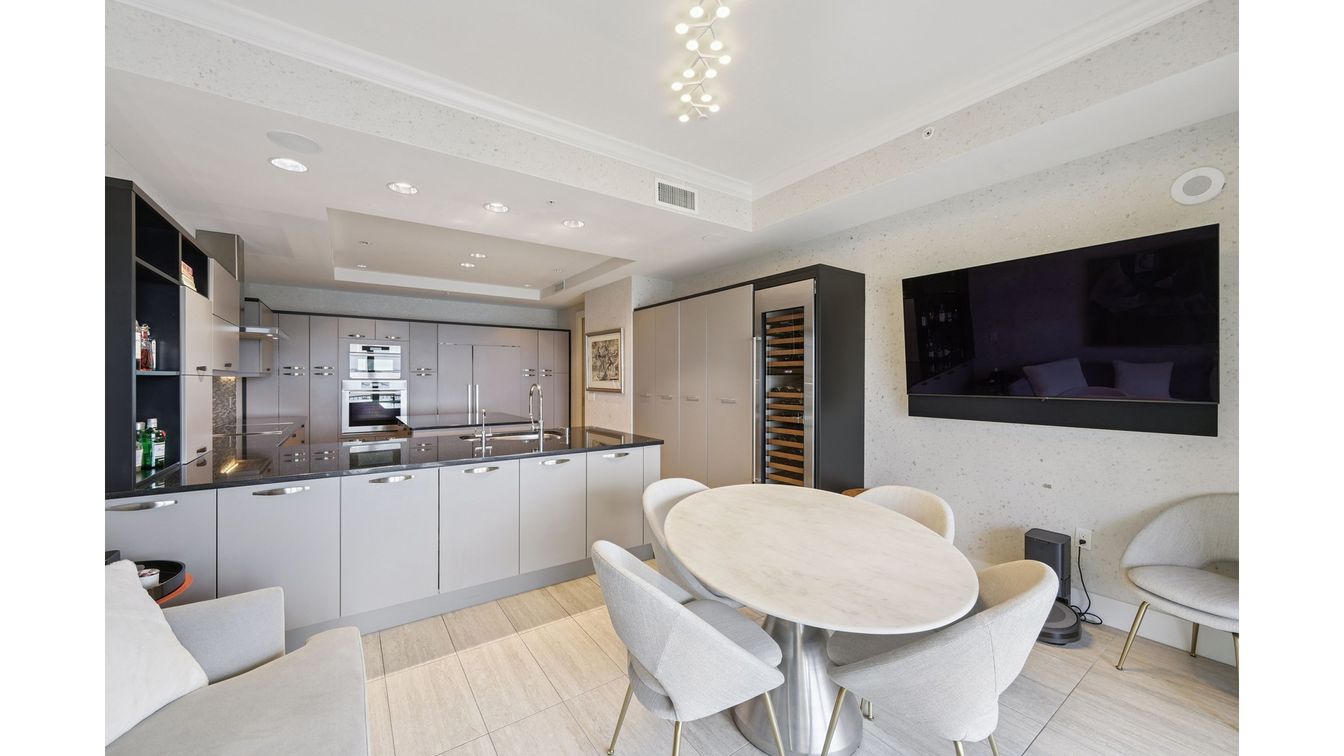 Dining room, Interior, Kitchen, Pendant Lights, Recessed Lighting