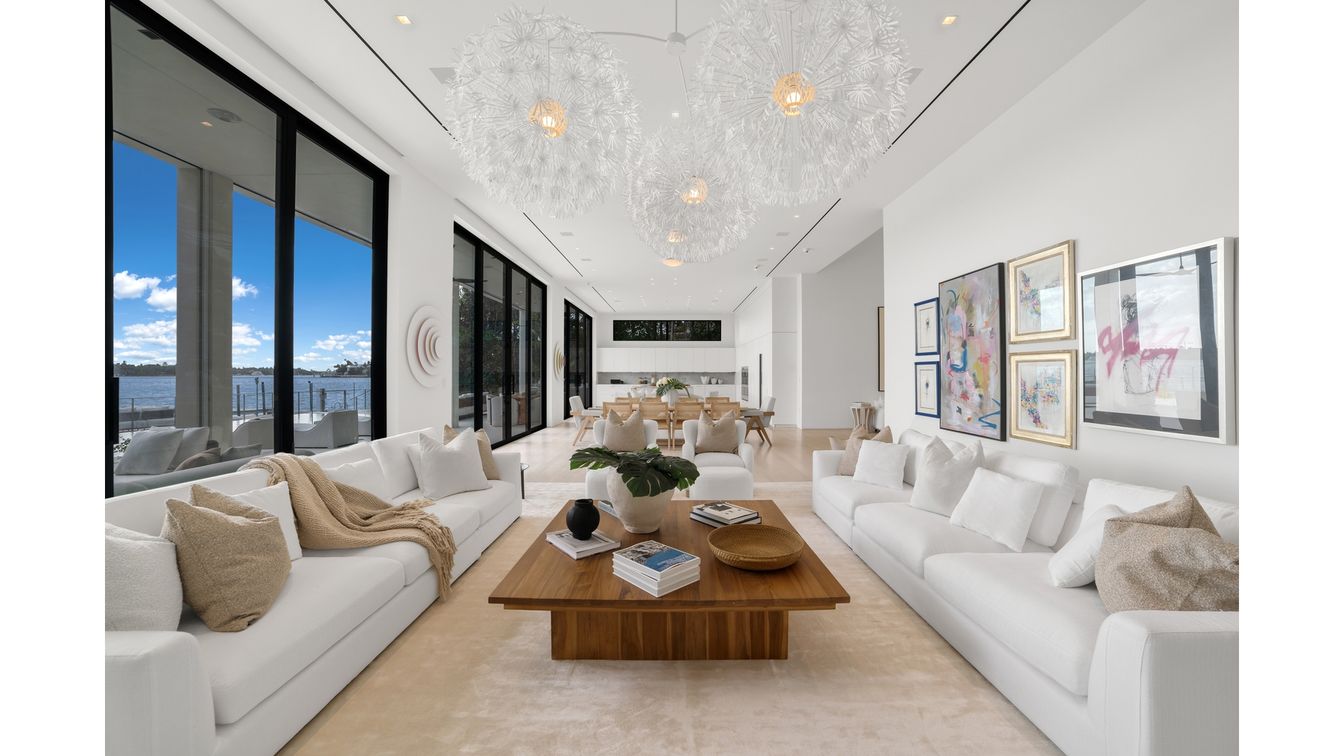 Chandelier, Dining room, Interior, Living room, Recessed Lighting, Water