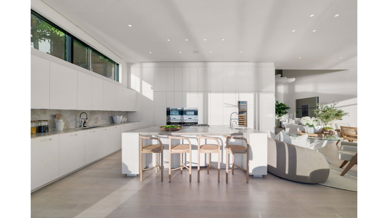 Dining room, Interior, Kitchen, Recessed Lighting, Wood Texture Flooring