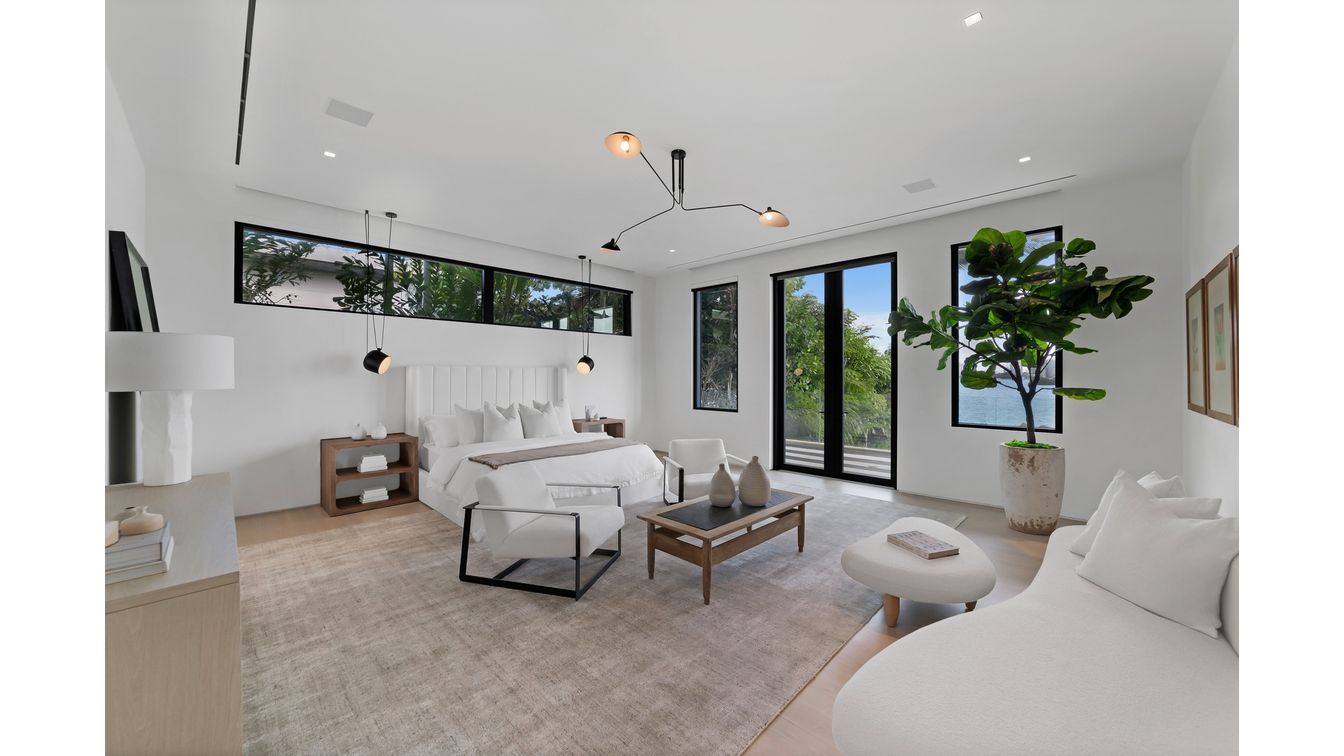 Interior, Living room, Pendant Lights, Recessed Lighting